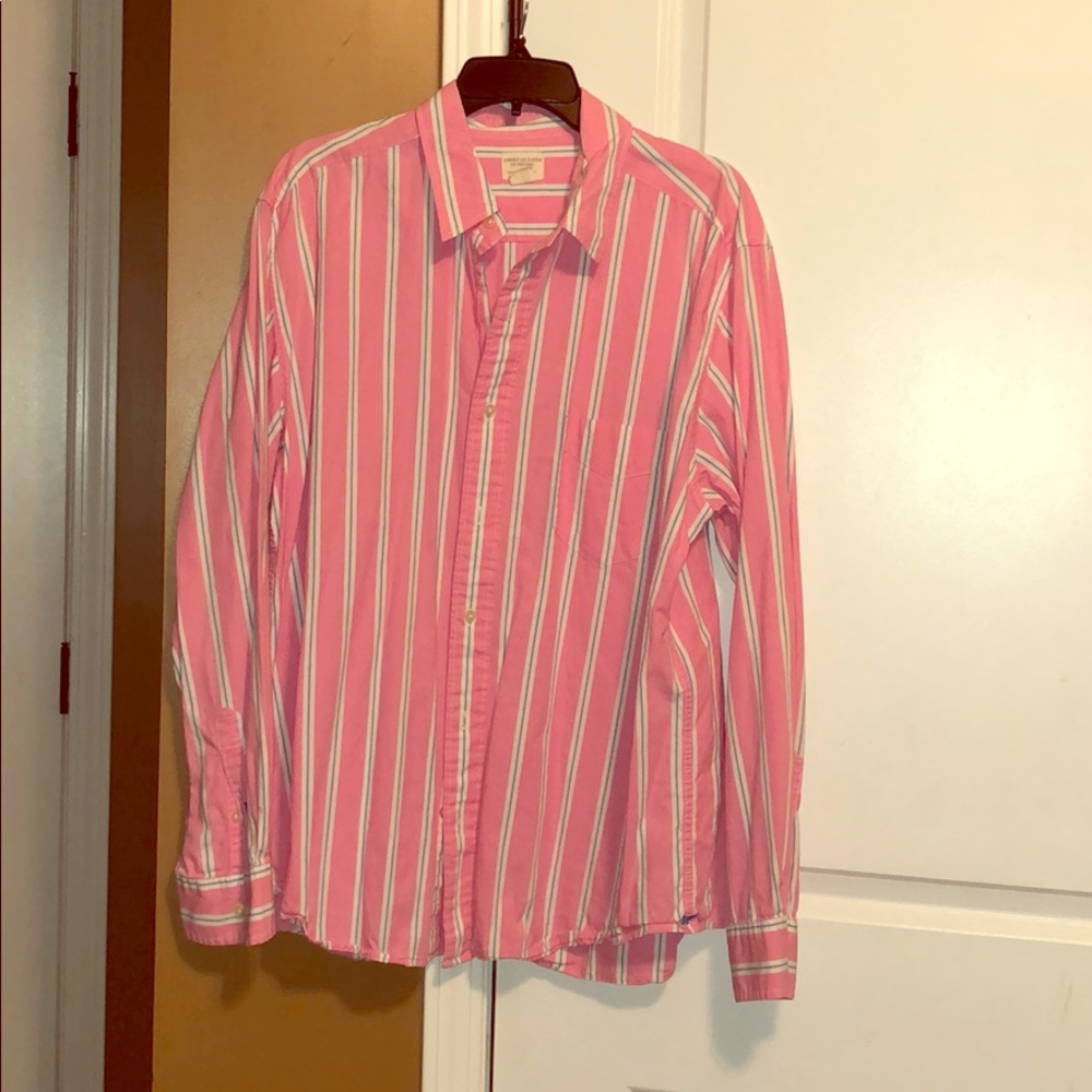 Men’s pink & white long sleeve button down